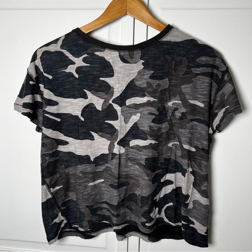 We The Free | Free People | Maybelle | Camouflage | Short Sleeve | Boxy Tee | XS - Picture 2 of 7